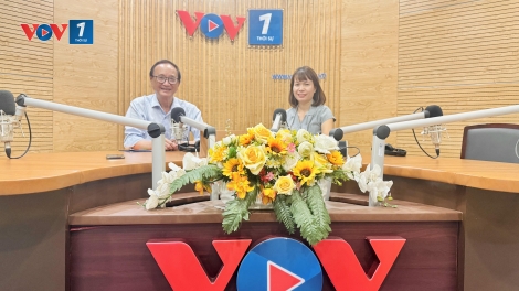 Một bộ sách giáo khoa - bài toán về chất lượng và tính khả thi