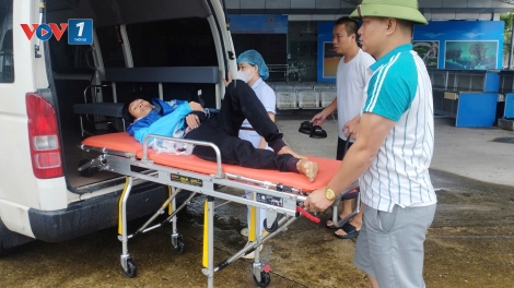 Kịp thời cứu bệnh nhân viêm ruột thừa tại đảo Quan Lạn (Quảng Ninh) trong bão