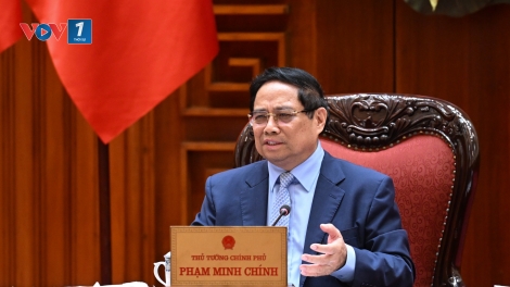 Thủ tướng:  Khẩn trương khắc phục hậu quả bão số 10 và mưa lũ