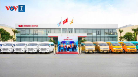 Bàn giao lô xe đến khách hàng tham gia chương trình “Đầu tư Kimlong 99- Nhận ngay Kimlong X9"