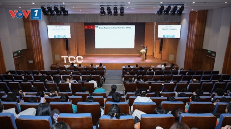 Hội thảo Khoa học quốc gia của UEH bàn về thách thức và cơ hội cho sự phát triển của Việt Nam