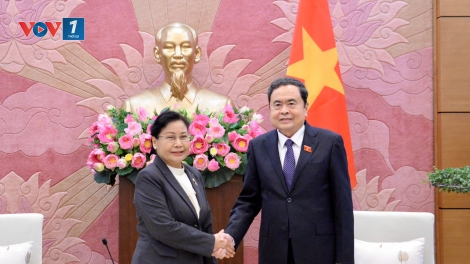 Chủ tịch Quốc hội Trần Thanh Mẫn tiếp Chánh ánh Tòa án nhân dân tối cao Lào