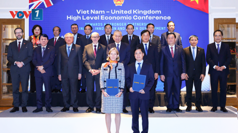 VNVC và GSK tăng cường hợp tác đưa thuốc ung thư, kháng sinh và vắc xin thế hệ mới về Việt Nam