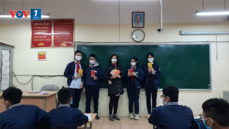 Hà Nội: Sẽ có lộ trình đưa toàn bộ học sinh đến trường học trực tiếp