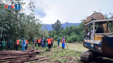Khẩn trương gia cố sạt lở bờ sông Bù Lu trước nguy cơ mưa lũ lớn