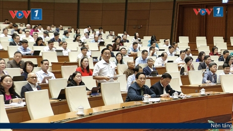 Cán bộ, công chức: Đi xa hơn, làm nhiều việc hơn, thu nhập vẫn thế