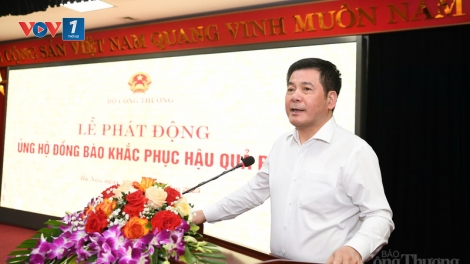 Bộ Công Thương quyên góp gần 1 tỷ đồng ủng hộ đồng bào khắc phục hậu quả bão lũ