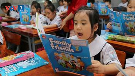 Thời sự 18h 29/10/2025:Chính phủ đặt mục tiêu đến năm 2030, tiếng Anh sẽ thành môn bắt buộc từ lớp 1