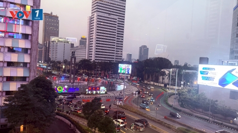 Indonesia: Phát hiện hạt vi nhựa nguy hiểm trong nước mưa