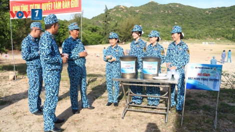 Những “bông hoa” đồng hành với bộ đội Tàu ngầm