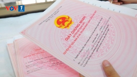 Nộp bản photo sổ đỏ để làm sạch dữ liệu đất đai -Đừng để chủ trương đúng trở thành gánh nặng cho dân