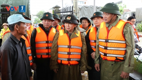 Phó Thủ tướng Trần Hồng Hà kiểm tra công tác ứng phó mưa lũ tại Đà Nẵng