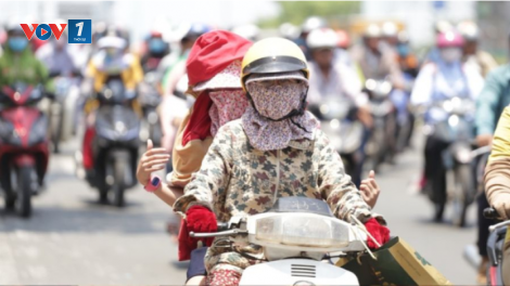 Dự báo thời tiết 3/10/2025: Bão Matmo tiến vào Biển Đông, miền Bắc nắng 34 độ