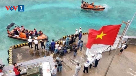 Nhân thêm tình yêu biển đảo sau mỗi hải trình đến với Trường Sa