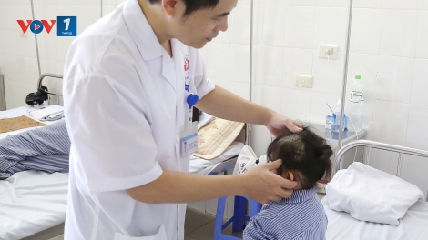 Phẫu thuật cứu bé 3 tuổi bị tụ máu não sau ngã