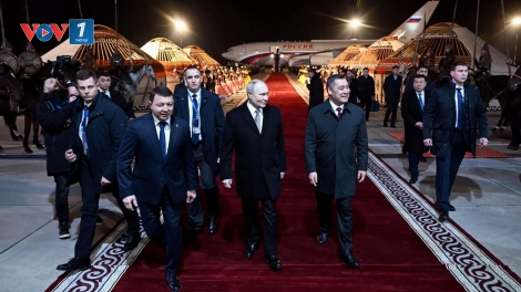 Tổng thống Nga Putin bắt đầu chuyến thăm chính thức ba ngày tới Kyrgyzstan