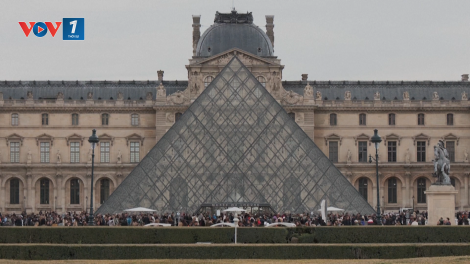 Bảo tàng Louvre tăng 45% giá vé cho du khách ngoài châu Âu từ tháng 1/2026