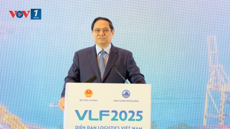 Thủ tướng: Phát triển hạ tầng logistics "xanh", "số", "thông minh"