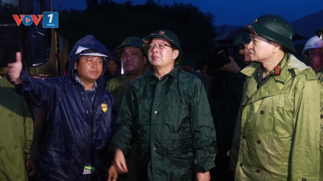 Phó Thủ tướng Hồ Quốc Dũng kiểm tra ứng phó mưa lũ tại Khánh Hòa