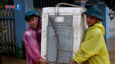 Lữ đoàn Công binh 270 kịp thời giúp dân vùng lũ (Đà Nẵng)