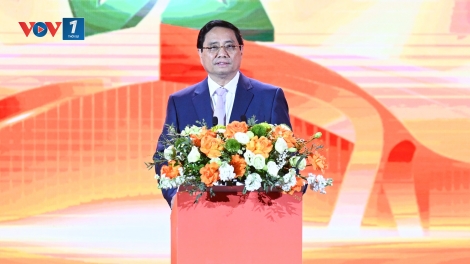 Thủ tướng kêu gọi cộng đồng doanh nghiệp chung tay ủng hộ đồng bào lũ lụt