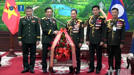 Đại tướng Phan Văn Giang hội kiến Bộ trưởng Bộ Quốc phòng Lào