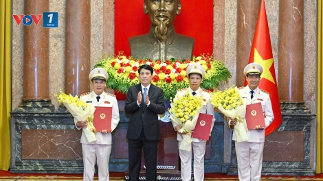 Chủ tịch nước Lương Cường thăng cấp bậc hàm thượng tướng cho 3 thứ trưởng Bộ Công an