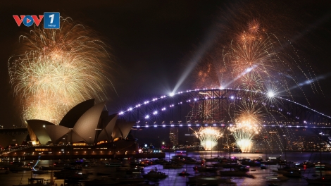 Màn pháo hoa đầu tiên chia tay năm 2025 của Australia