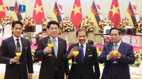 Thời sự 21h30 1/12/2025: Chủ tịch nước Lương Cường chủ trì chiêu đãi cấp nhà nước Quốc vương Brunei