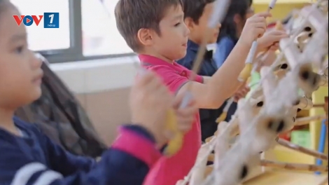 Giữ hồn dân tộc từ những lớp học nhạc của TH School