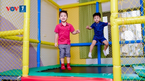 Cân bằng thời gian giữa màn hình và vận động thể chất - bảo vệ trẻ em trong thời đại số
