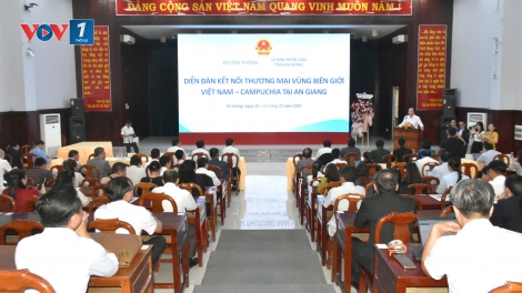 Hành trình 5 năm phát triển hạ tầng thương mại biên giới Việt Nam- Campuchia