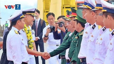 Tàu Hải quân Hàn Quốc thăm xã giao thành phố Đà Nẵng