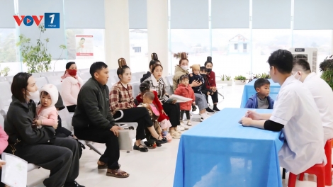 300 trẻ em của tỉnh Sơn La được khám sàng lọc các bệnh lý tim mạch miễn phí