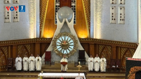  Giáng sinh an lành ở Nhà thờ Chánh tòa Long Xuyên (An Giang)