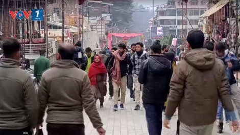 Du khách đổ về thị trấn miền núi để trốn ô nhiễm không khí ở New Delhi