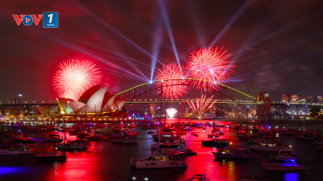 Người dân New Zealand chào đón năm mới 2026 bằng màn trình diễn pháo hoa ở Auckland
