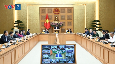 Thủ tướng yêu cầu kiểm soát giá cả và cắt giảm 50% thủ tục hành chính trong lĩnh vực bất động sản