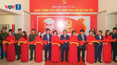 Triển lãm “Đảng Cộng sản Việt Nam qua các kỳ Đại hội”