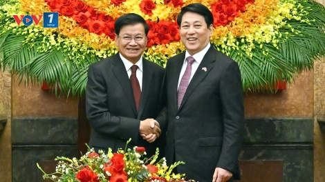 Chủ tịch nước Lương Cường Hội kiến Tổng Bí thư, Chủ tịch nước Lào Thongloun Sisoulith