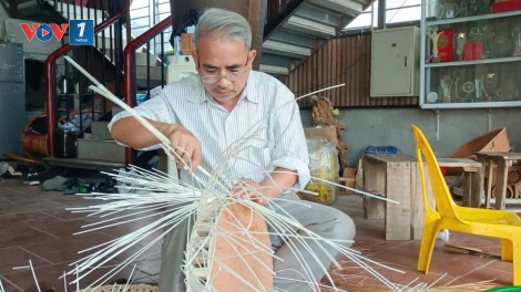 Công dân ưu tú Thủ đô Nguyễn Văn Tĩnh-người gắn bó với nghề mây tre đan