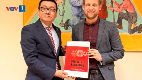 Đảng Cộng sản Áo khâm phục câu chuyện thành công của Việt Nam