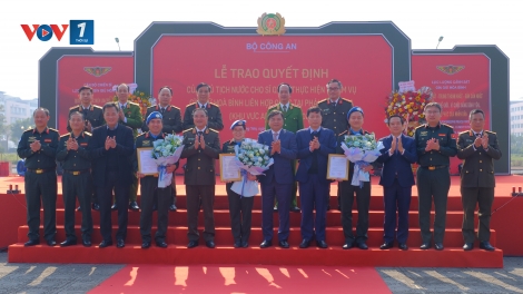 Trao quyết định của Chủ tịch nước cho 3 sĩ quan Công an nhân dân tham gia gìn giữ hòa bình Liên hợp quốc