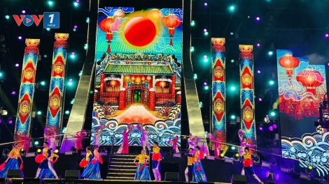 Hàng nghìn người dân và du khách hòa nhịp Countdown chào năm mới 2026 tại Cần Thơ