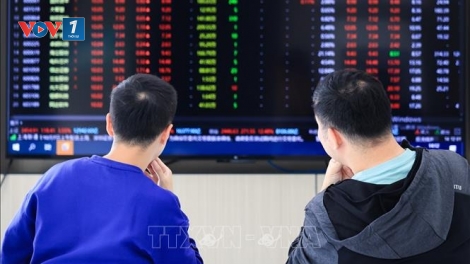 Chứng khoán châu Á tăng mạnh, vàng lập đỉnh mới vì lo ngại liên quan đến Fed