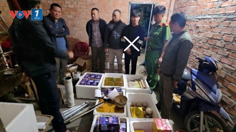 Bắt thanh niên chế tạo gần 2 tạ pháo nổ để bán dịp Tết tại Đắk Lắk