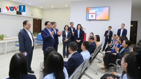 Thời sự 21h30 27/1/2026: Cán bộ trung tâm hành chính công phải chủ động, tận tâm phục vụ nhân dân