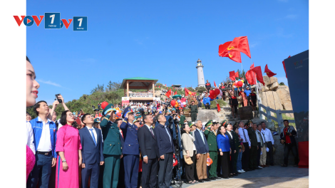 Lễ chào cờ đầu năm 2026 tại nơi đón ánh bình minh đầu tiên trên đất liền Việt Nam