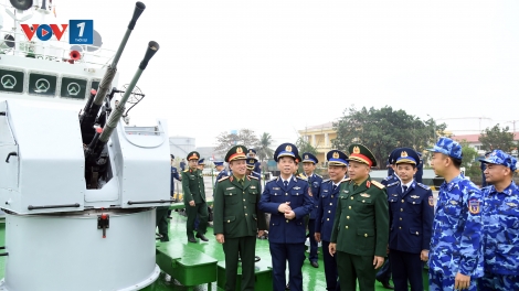 Thượng tướng Lê Quang Minh kiểm tra công tác sẵn sàng chiến đấu, chúc Tết BTL Vùng Cảnh sát biển 1