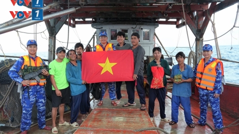 Siết chặt chống khai thác thủy sản bất hợp pháp trên vùng biển giáp ranh dịp Tết Nguyên Đán